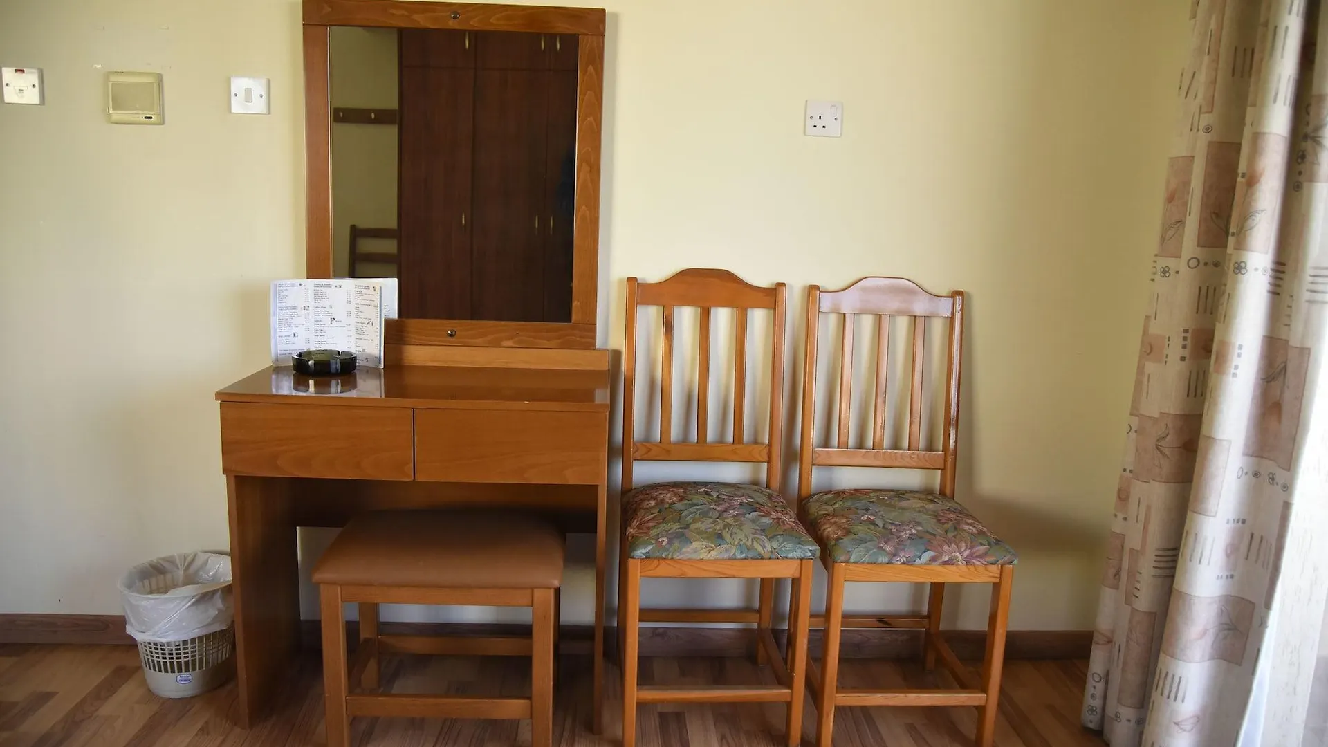 Elysso Hotel Larnaca