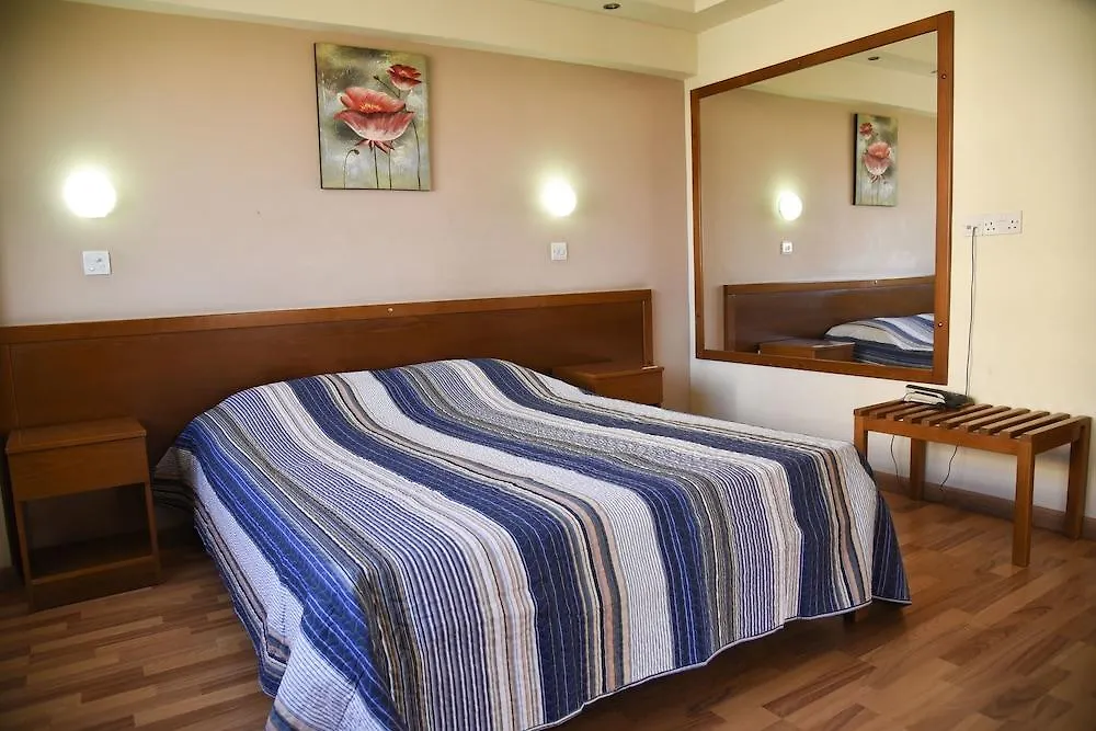 **  Elysso Hotel Larnaca Cyprus